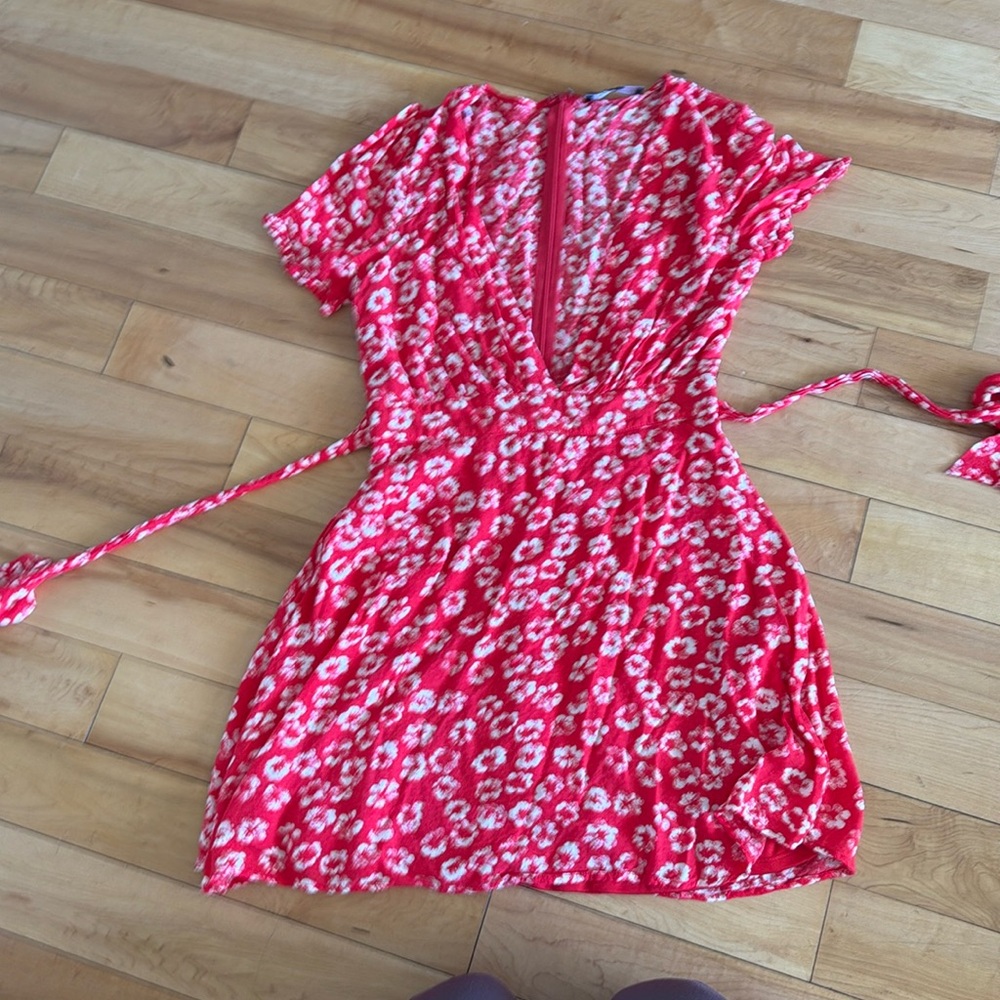 Lulus deep v dress